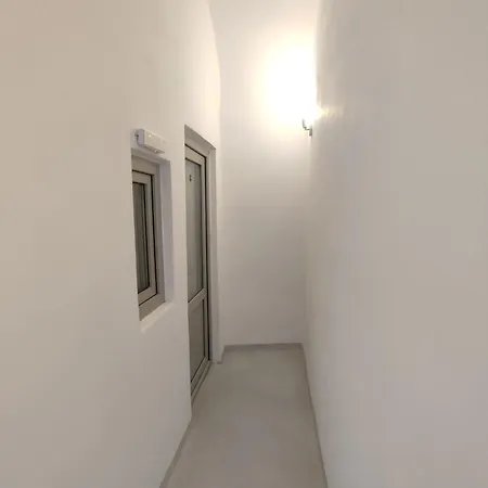 Cycladic Center Economy 아파트 산토리니