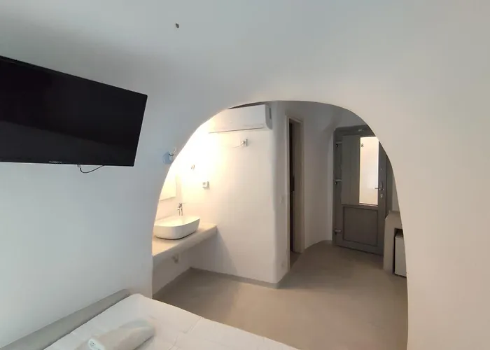 Cycladic Center Economy