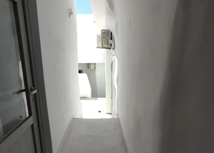 Cycladic Center Economy شقة *