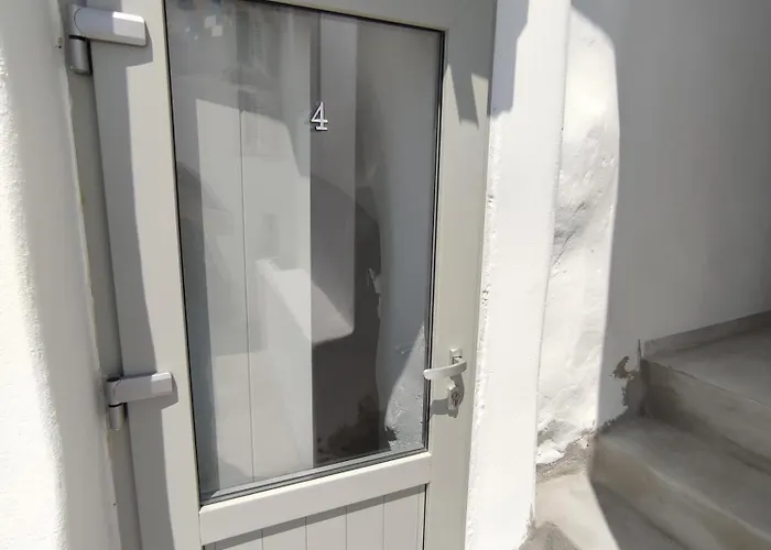 Cycladic Center Economy * ثيرا