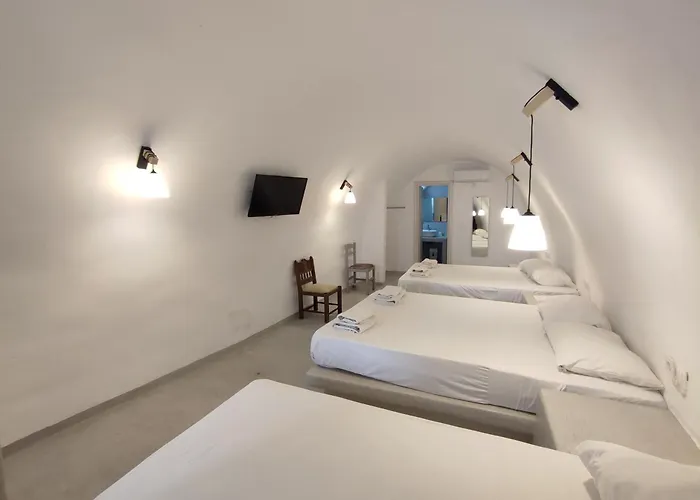 Cycladic Center Economy شقة