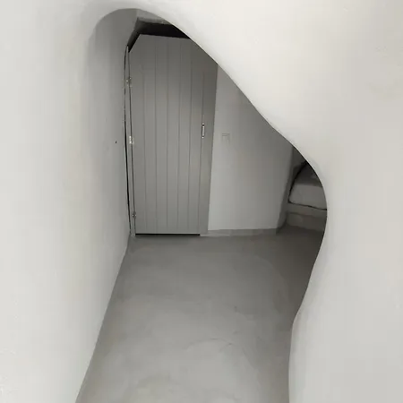 Cycladic Center Economy Fira (Santorini)