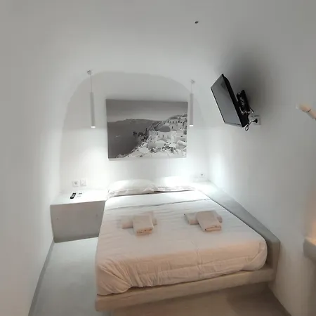 Cycladic Center Economy Fira (Santorini)